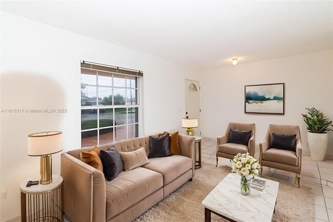 Foto del edificio - 10700 SW 66th Terrace