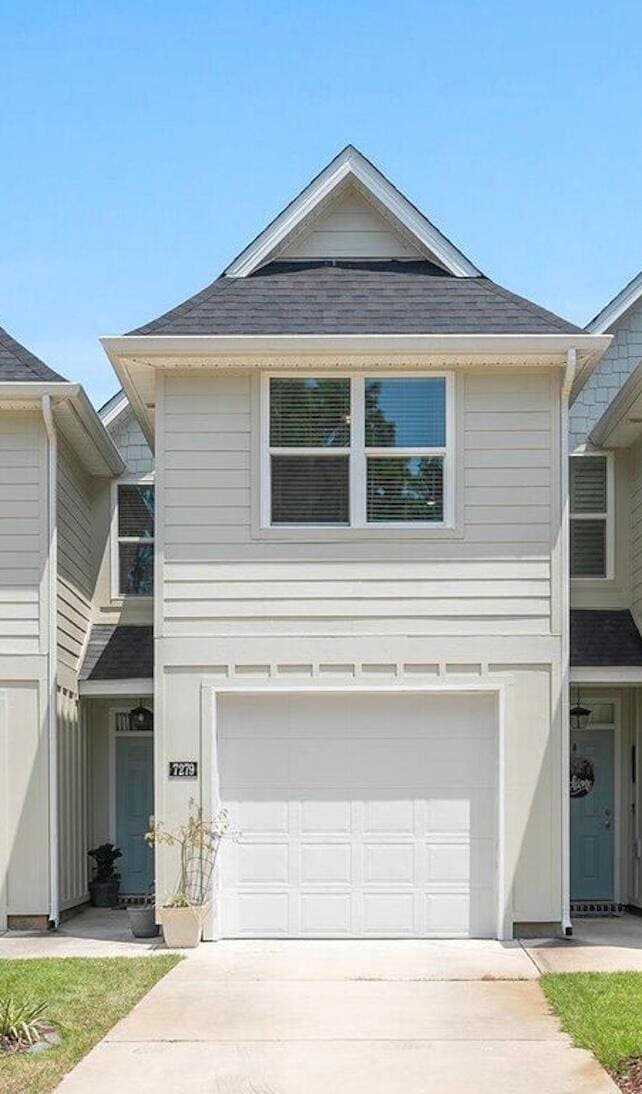 Building Photo - 7279 Majestic Blvd