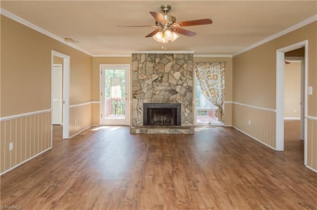 Foto del edificio - 204 Brambleton Ct