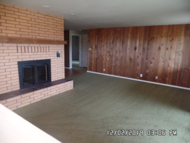 Building Photo - 1133 Olson Rd