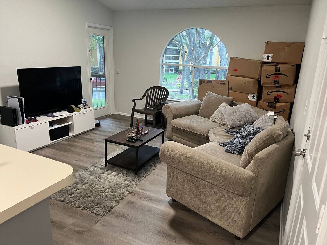 5295 Images Cir Unit Images 202, Kissimmee, FL 34746 Condo for