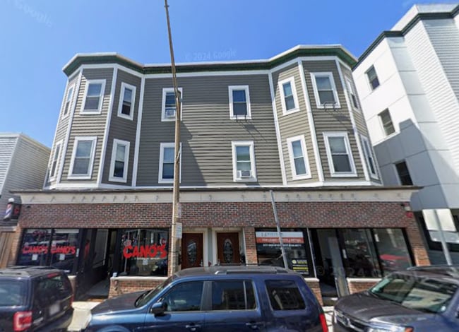 Building Photo - 559 Dorchester Ave