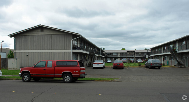 Building Photo - Benton Village