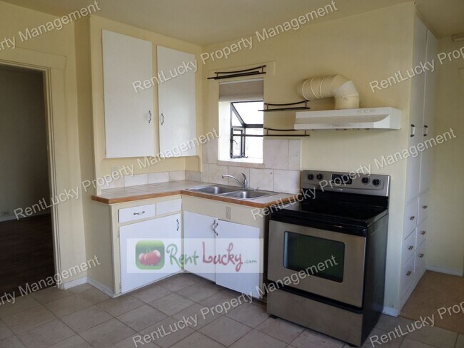 Foto del edificio - 6523 35th Ave SW