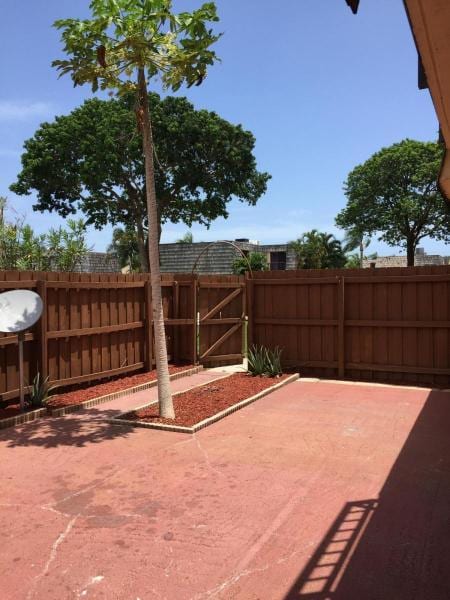 Foto del edificio - 932 Springdale Cir