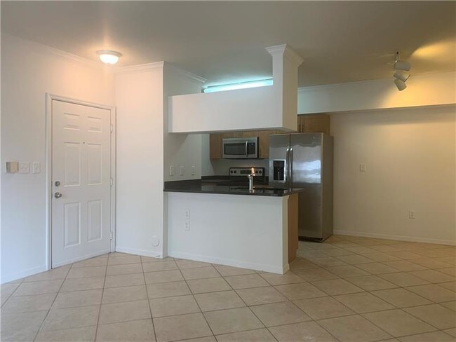 Building Photo - 6386 Emerald Dunes Dr