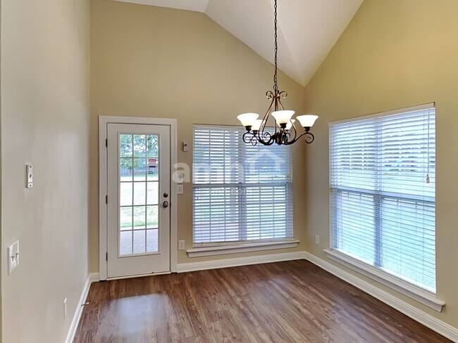 Building Photo - 1430 Saddle Brk