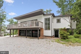 Building Photo - 1816 Woods Rd