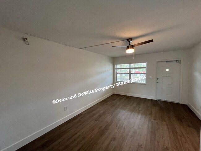 Foto del edificio - 2 Bed/2 Bath - Unit 6