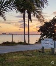 Building Photo - 13826 S Indian River Dr