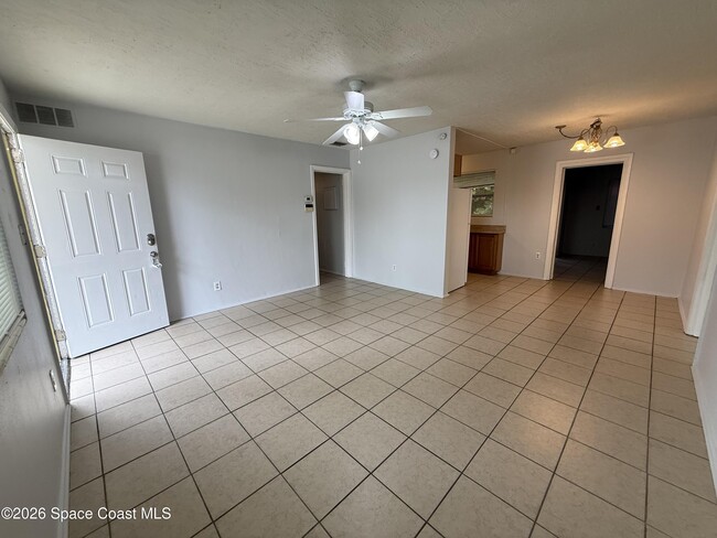 Foto del edificio - 1218 Willow Ln