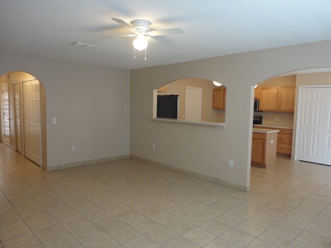 Foto del edificio - 1019 Brenton Leaf Dr