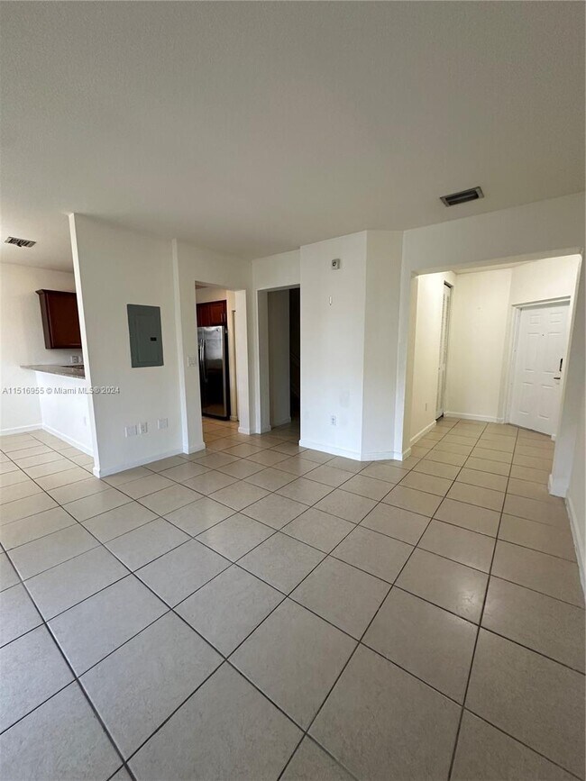 Foto del edificio - 10630 NW 88th St