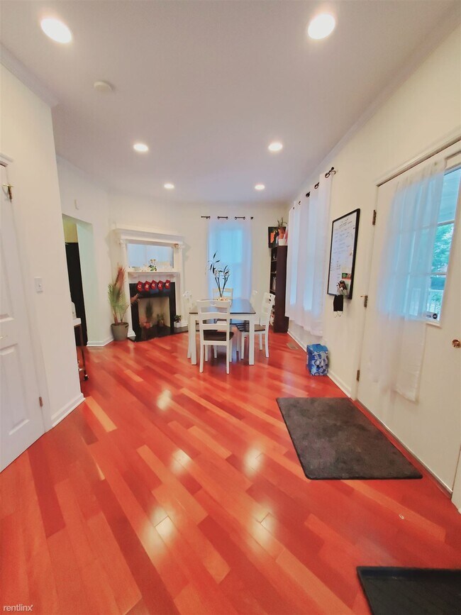 Foto del edificio - 2 br, 2 bath Condo - 71 Grove St Apt 1
