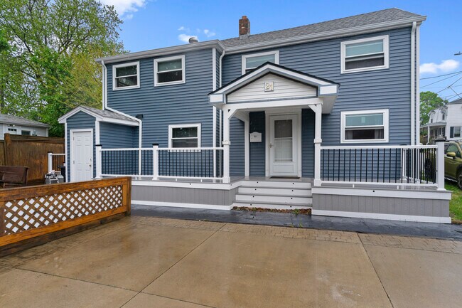 Building Photo - 21 Borden St