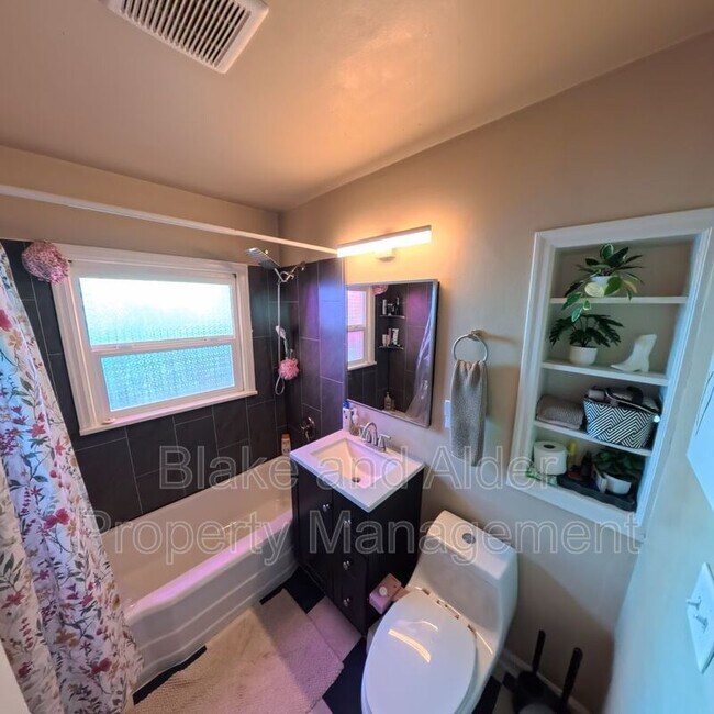 Foto del edificio - 1333 N Alberta St