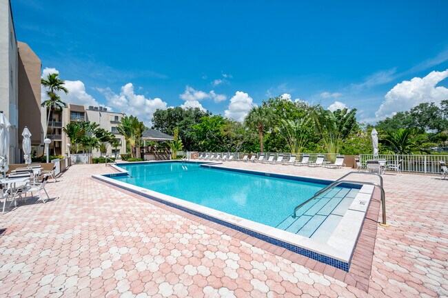 Foto del edificio - 7705 SW 86th St