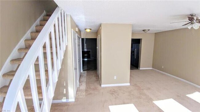 Building Photo - 3773 Chimney Creek Dr