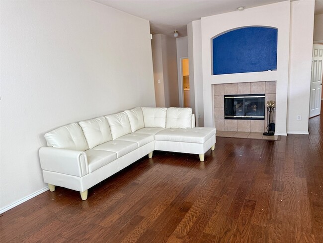 Building Photo - 9724 Windburn Dr