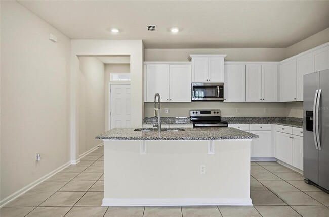 Foto del edificio - 165 Redbud Rd