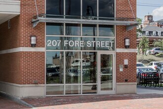 Building Photo - 207 Fore St