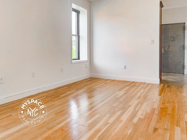 Foto del edificio - 330 Lewis Ave