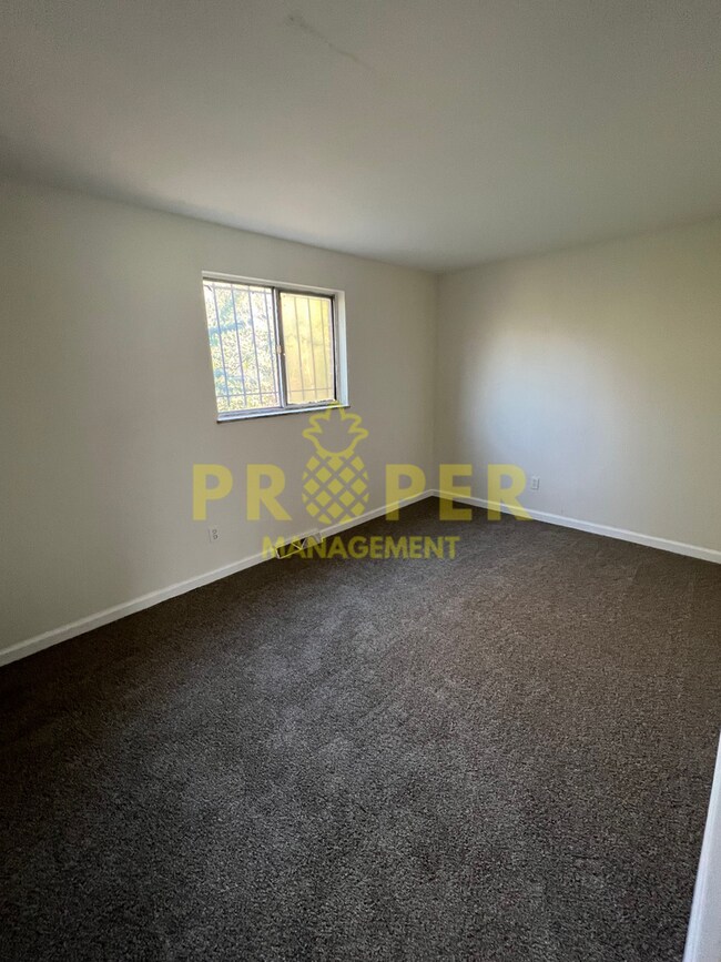 Foto del edificio - 2 bedrooms 1 bathroom house
