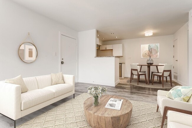 Photo - 4400 S Quebec St Apartment