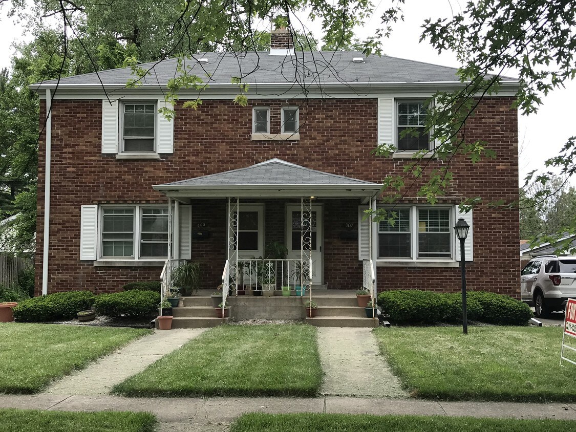 Front of Duplex - 307 Beverly Pl