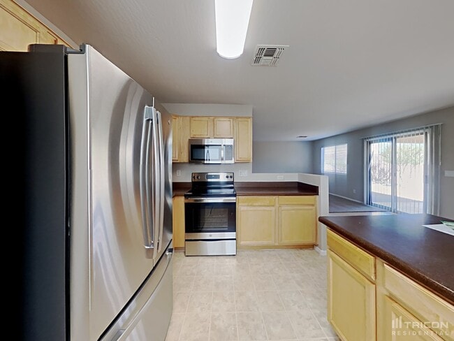 Building Photo - 1641 S 233rd Ln