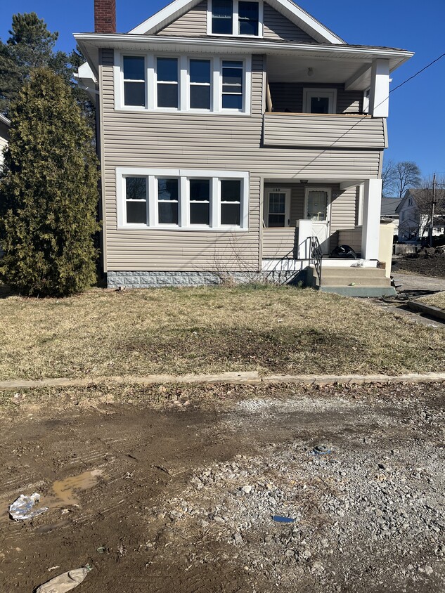 front of house - 169 Harold St