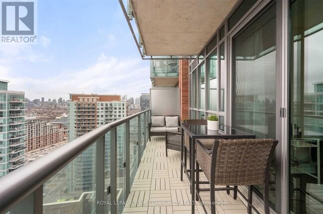 Photo du bâtiment - 150 E Liberty St