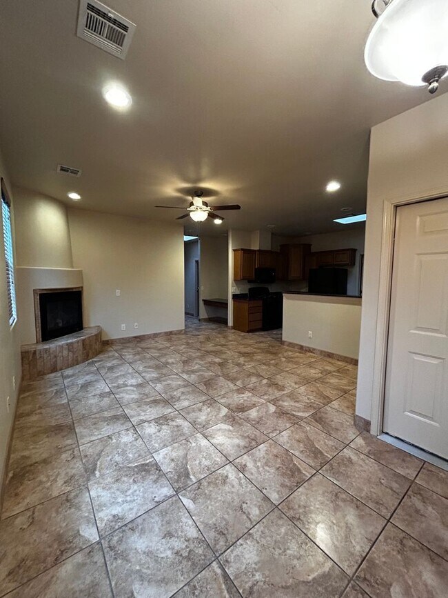 Building Photo - Lovely House- Gated Community