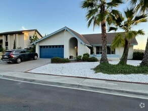 Building Photo - 10039 Canyontop St