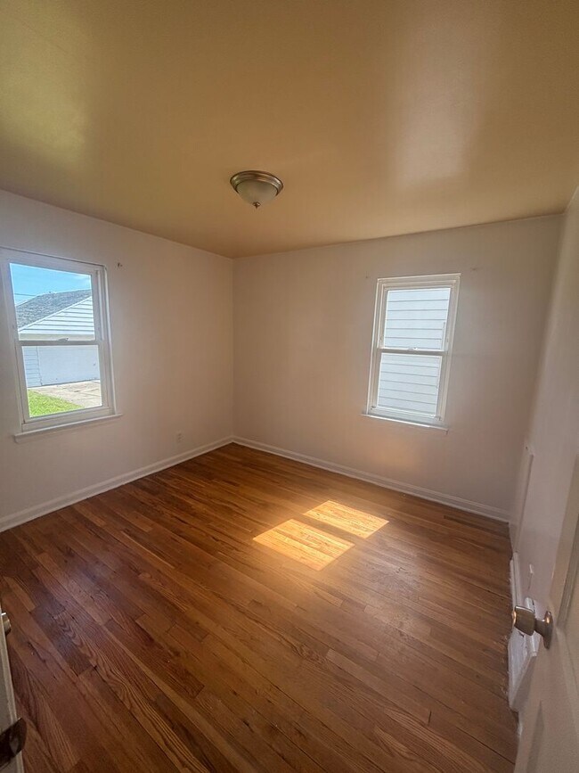 Foto del edificio - MAPLE HEGHTS 3 BEDROOM SINGLE (ROCKSIDE/DUNHAM)