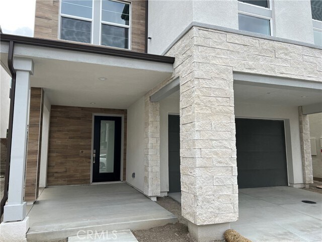 Building Photo - 110 Pin Ln