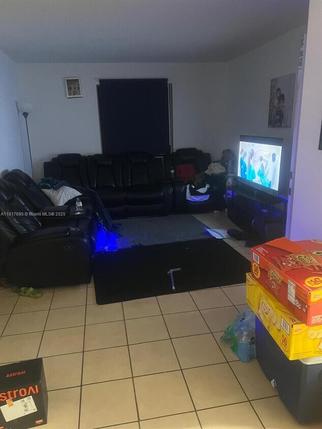 Foto principal - 516 NW 114th Ave