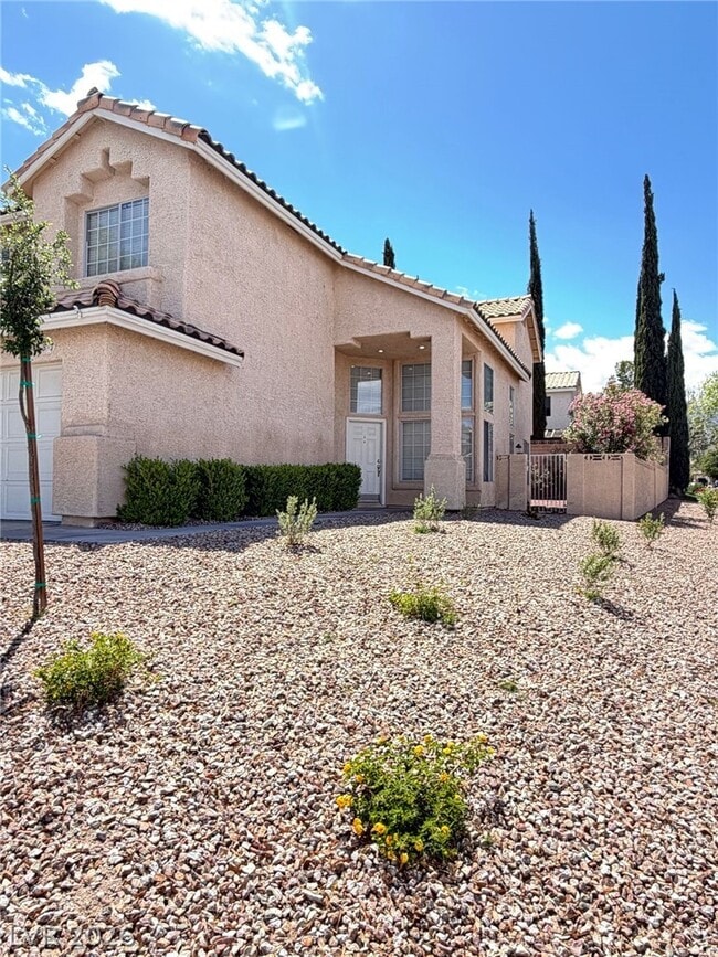 Building Photo - 2437 Twin Flower Cir