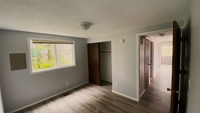Building Photo - 1504 Fathom Dr