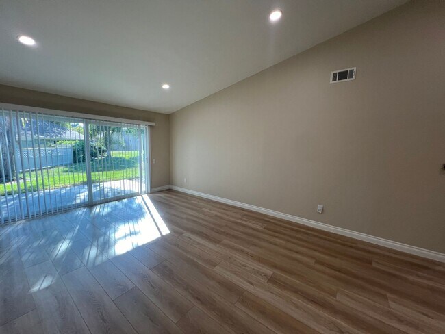 Foto del edificio - Capri Model Home in Leisure Village