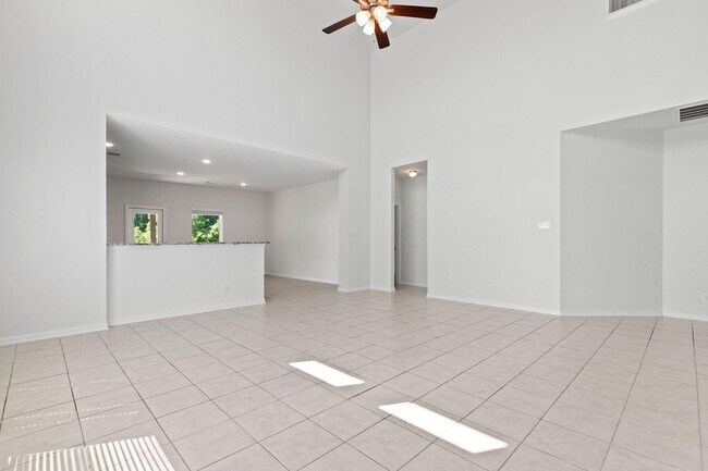 Foto del edificio - 5319 Rivers Edge Dr