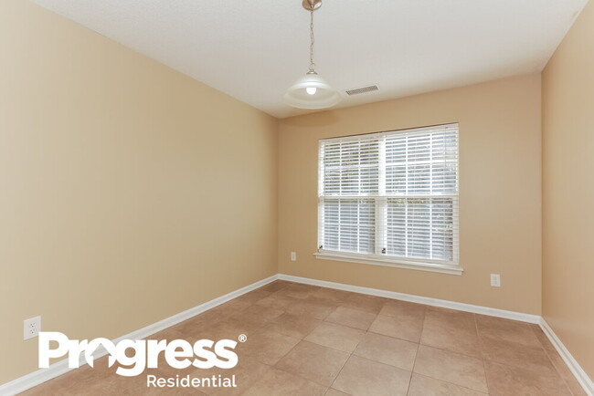 Building Photo - 8626 Sutherlin Forest Ct
