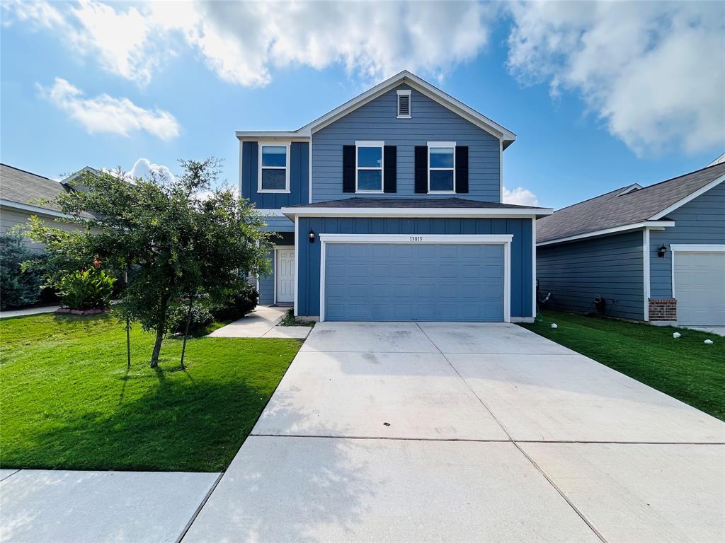 Foto principal - 13013 Carswell St
