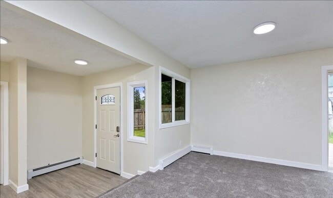 Building Photo - 128