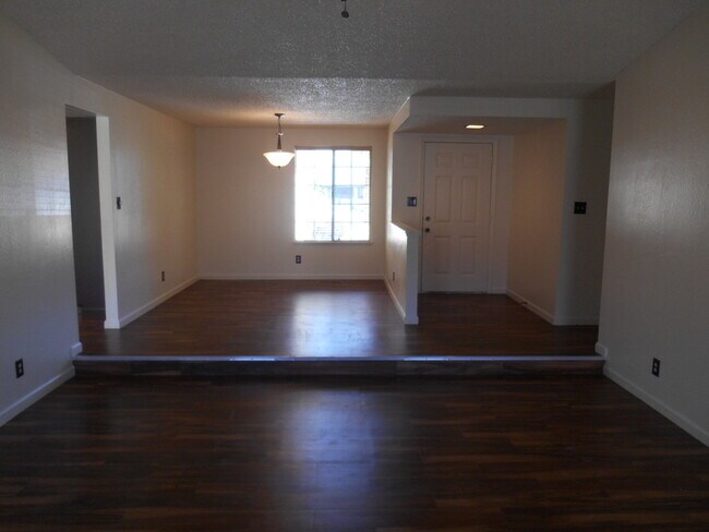 Building Photo - 1170 S Rock Blvd