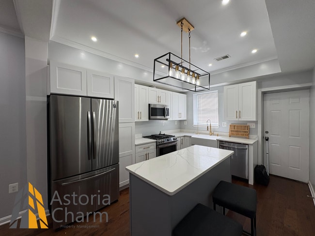 Foto del edificio - Updated 2 Bed Home with Backyard and Great...