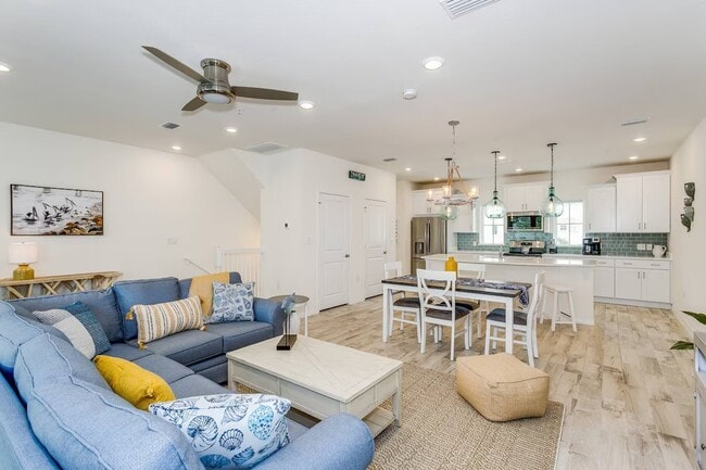 Building Photo - 14604 Salt Meadow Dr