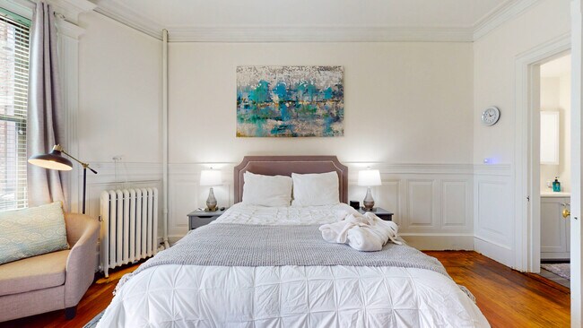 Foto del edificio - 1029 Beacon St