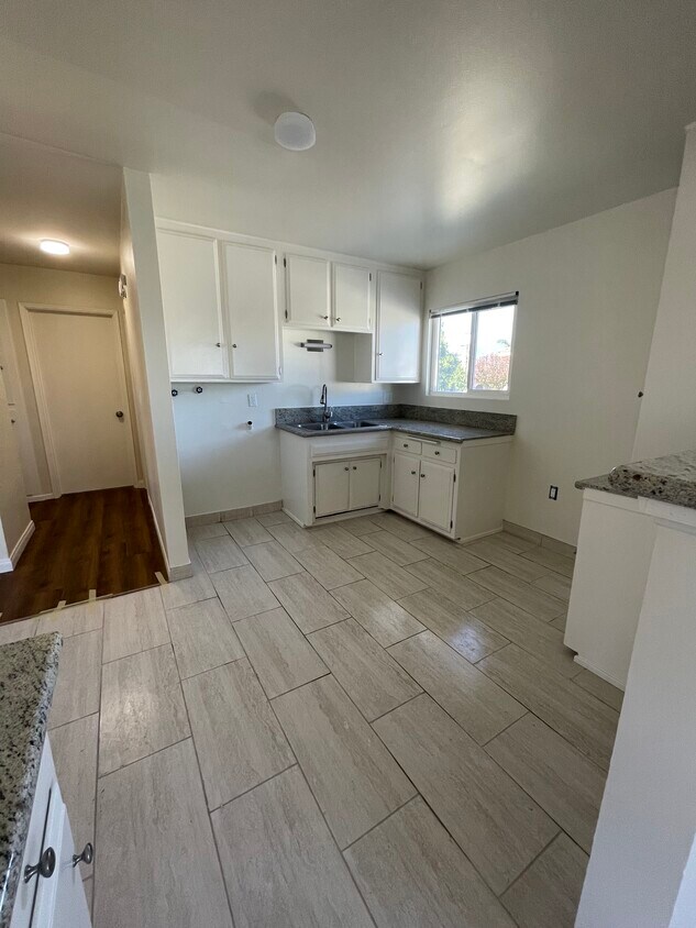 Kitchen - 3431 Maxson Rd