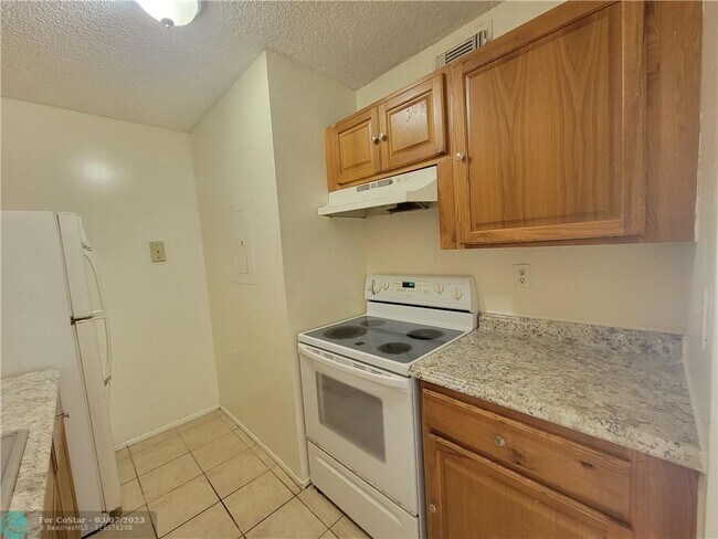 Foto del edificio - 1133 Benoist Farms Rd